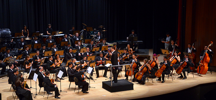 Orquestra Cesumar  homenageada pela Cmara de Vereadores
