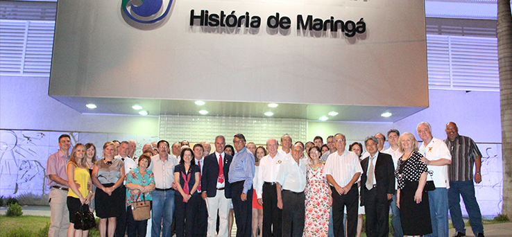 Membros do Rotary Maring visitam Museu Cesumar