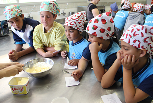Projeto Chef Kids atende crianas carentes na Unicesumar