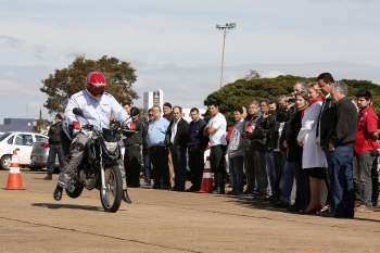 Setrans faz balano de projeto para motociclistas apoiado pela Unicesumar
