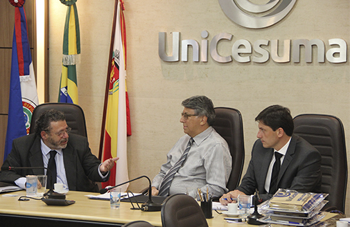 Unicesumar estuda parceria com instituio paraguaia
