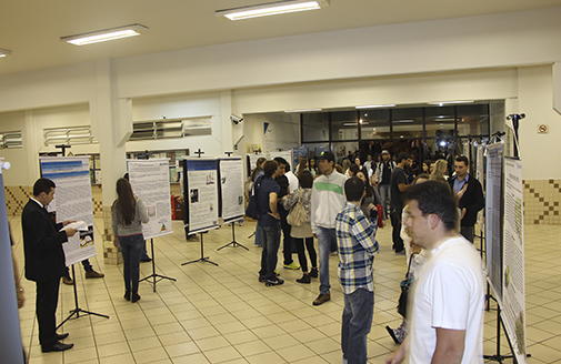 Estudantes apresentam trabalhos na 1ª Mostra Científica de Pós-Graduação