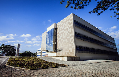 Unicesumar realiza projeto "Universidade Aberta" em Curitiba