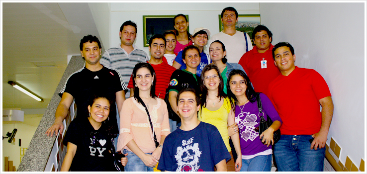 Estudantes e professores paraguaios visitam o Cesumar
